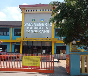 SMA Negeri 3 Kabupaten Tangerang Percantik Lingkungan Sekolah