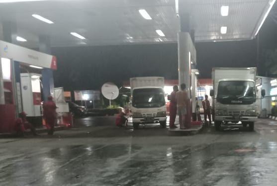 Pemain Solar Ilegal di Jakarta Utama Bebas Beli BBM di SPBU, Polisi dan BP Migas Kemana ?