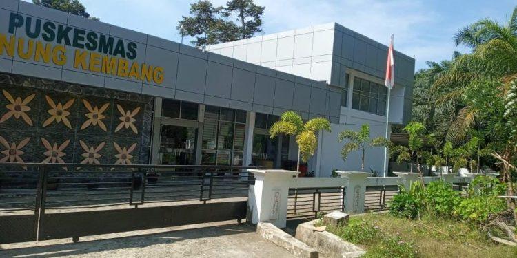 Masyarakat Protes Buruknya Pelayanan Puskesmas di Desa Gunung Kembang, Ada Oknum Lakukan Pungli