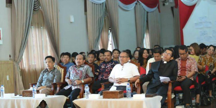 Ibadah Umum Pemkab Pakpak Bharat, Sekda Ajak Segenap ASN Untuk Selalu Bersinergi Antara Pimpinan dan Bawahan