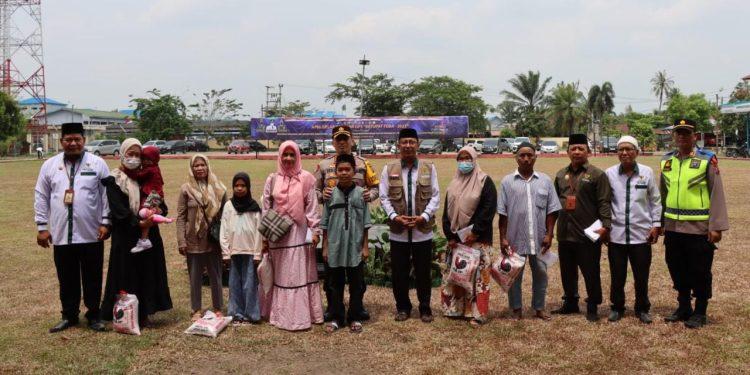 Unit Pengumpul Zakat (UPZ) Polresta Deli Serdang Bagikan Zakat Profesi Polri Kepada 50 Penerima