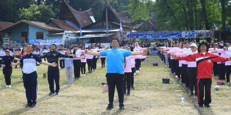 Dukung Rangkaian Kegiatan HUT Bhayangkara Ke – 77, Bupati Samosir Ikuti Senam Bersama