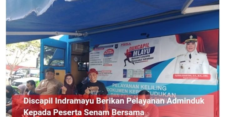 Discapil Indramayu Berikan Pelayanan Adminduk Kepada Peserta Senam Bersama Bupati Nina