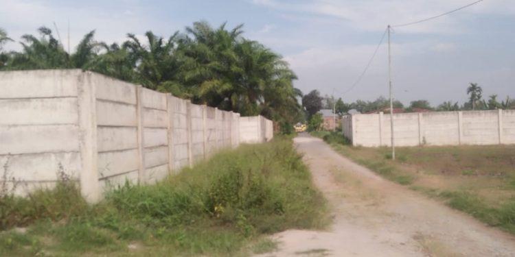 Ngeri! PT Evergraan Lakukan Penembokan Tanpa Ada Ijin Hamdal Dari Warga Dan Pemerintah Desa