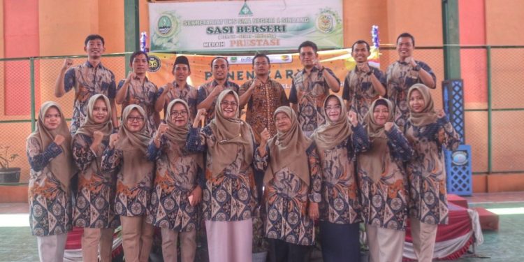 Sekdes dan Anggota BPD Masria Baru Diduga Lakukan Pungli