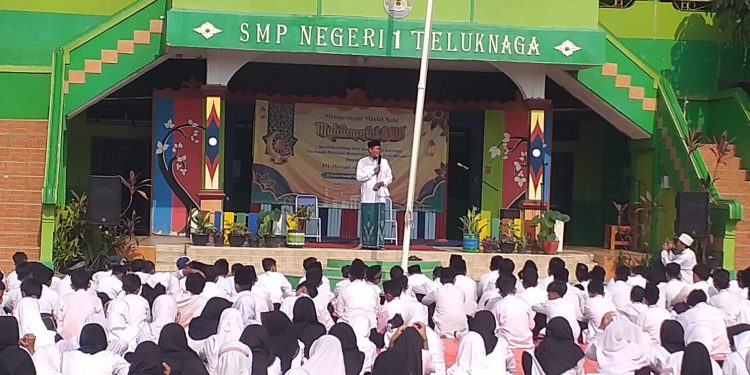 SMPN 1 Teluk Naga Peringati Maulid Nabi Muhammad SAW 1445 Hijriyah