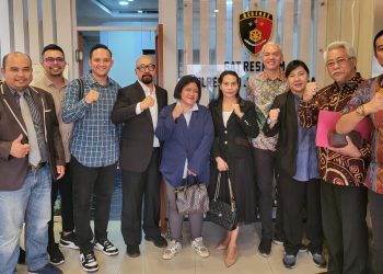 Diduga Kriminalisasi Tiyara Parengkuan, Puluhan Advokat Datangi Polres Metro Jakarta Utara