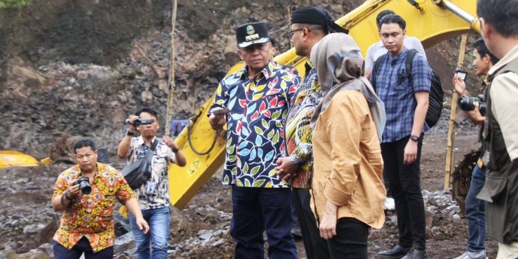 Maraknya Pertambangan ilegal Pj.Bupati Subang Dan Sekda Provinsi Garcep Ke Lokasi Pertambangan