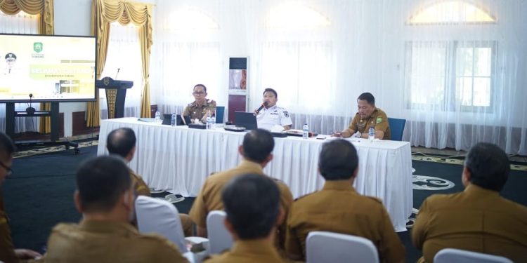 Bupati Subang Bahas Hal Tiga pokok, Dalam Briefing Staf