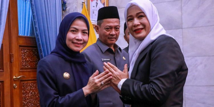 Bupati Serang Ratu Zakiyah Lantik Ida Nuraida Jadi Pj Sekda