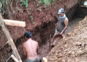 Diduga Tak Sesuai Prosedur, Pekerjaan Penurapan Kali di Cimpaeun Disorot Warga