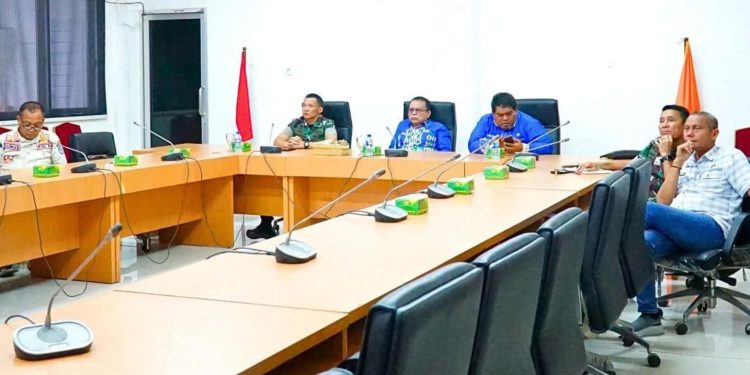 Pemkab Labuhan Batu Bersama Dandim 0209/LB, Hadiri Zoom Meeting di Ruang  Rapat Bupati